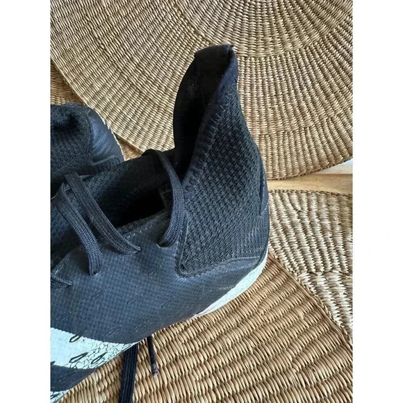 Adidas Predator size 6 cleat sneakers - Picture 3 of 9